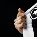 Botafogo fecha com a Reebok para ser a nova fornecedora de material esportivo