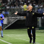 Zanardi revela detalhes da oferta do Corinthians e defende trabalho: “Não caiu no colo por amizade”